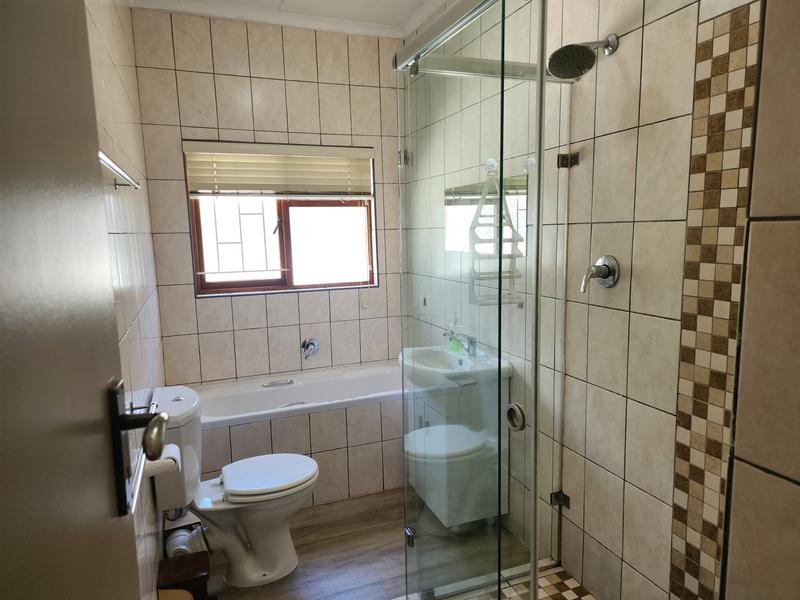 5 Bedroom Property for Sale in Hartenbos Western Cape